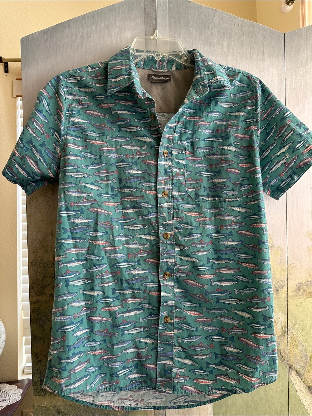 Eddie Bauer Teal Short-Sleeve Button-Down Shirt with Fish Print